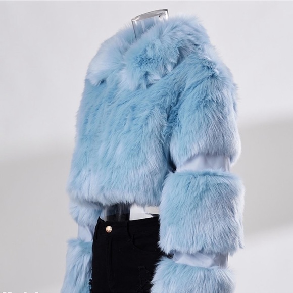 Powder blue faux fur cropped bomber - Picture 2 of 7